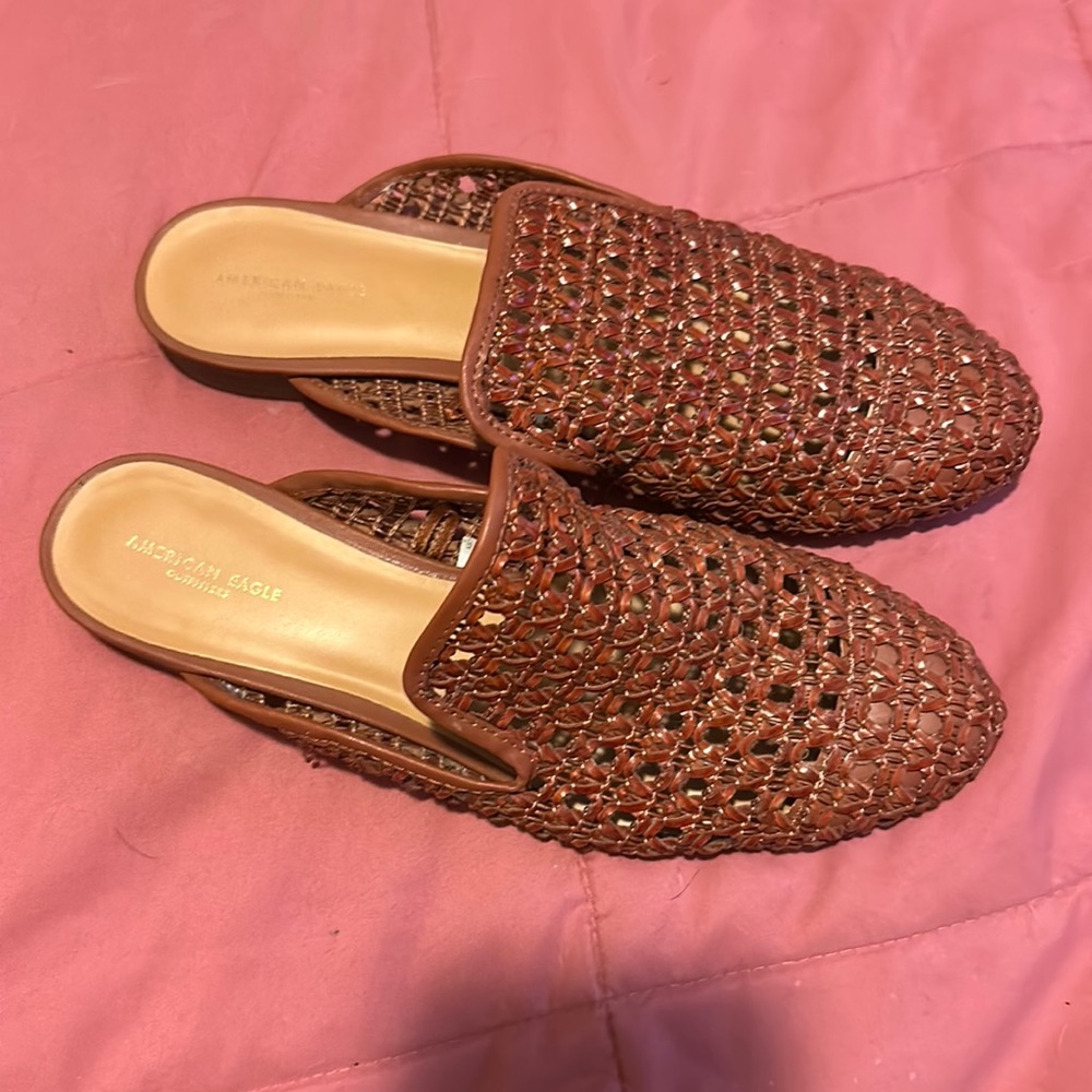 American Eagle Mule Slides size 9